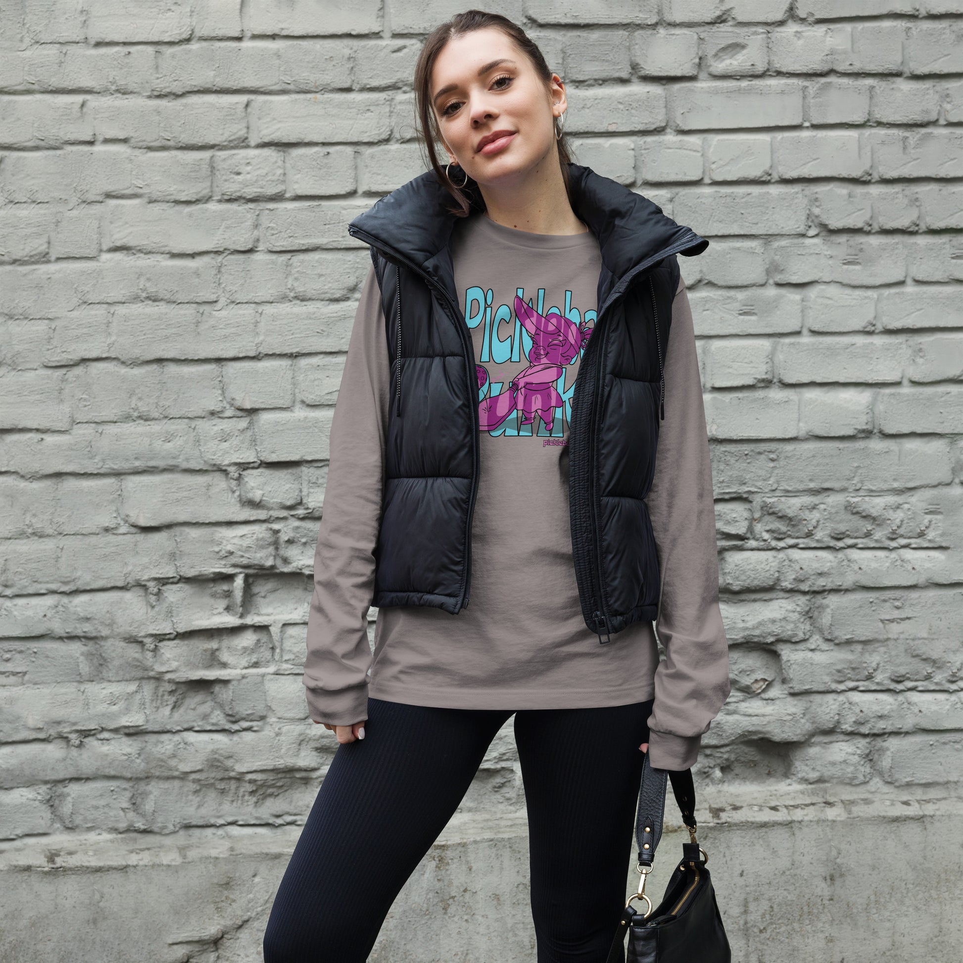Mikaela - Unisex Long Sleeve Tee